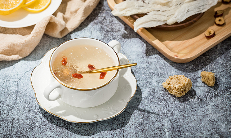 燕窩怎樣燉比較好？